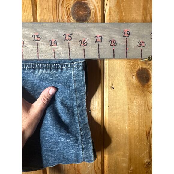 Burberry Men’s Medium Blue Wash Jeans 38x26 - Sits at Waist - Picture 8 of 8